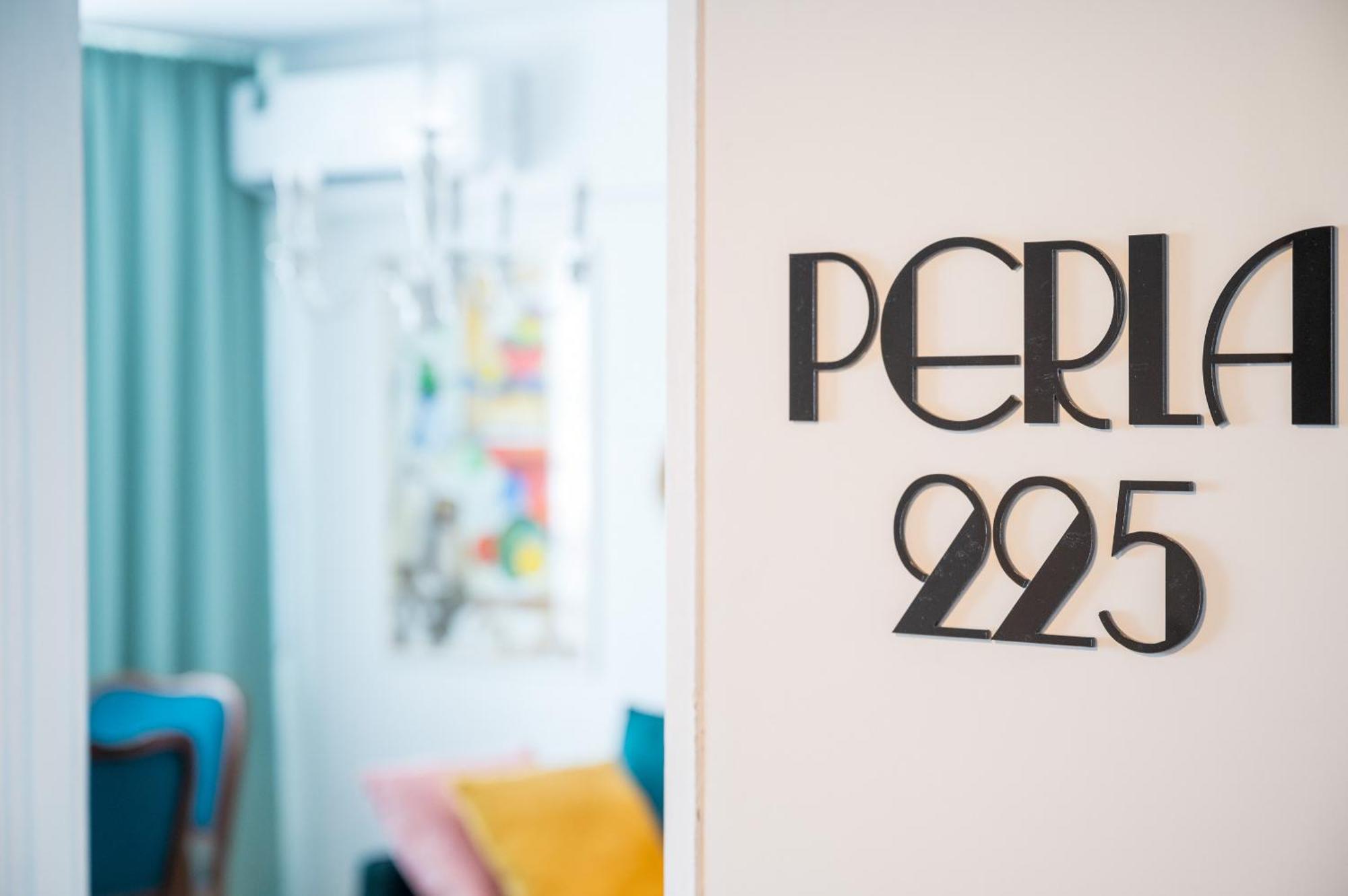 1Bdr Apartment Perla 225 Boekarest Buitenkant foto